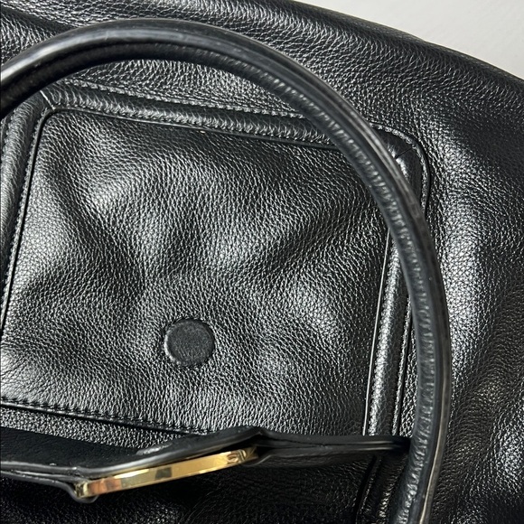 Tory Burch Black Leather Shoulder Bag with Gold Accents - Picture 6 of 9
